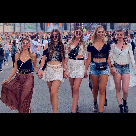 FESTIVAL MYSTERY BOX - Picture 10 of 14